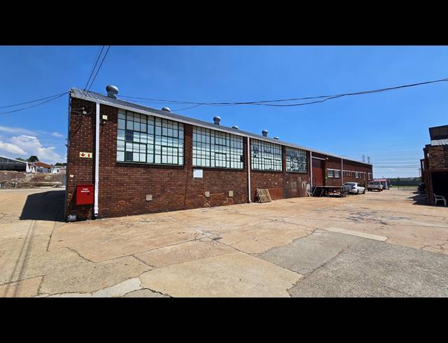 766M² WAREHOUSE TO LET IN SEBENZA